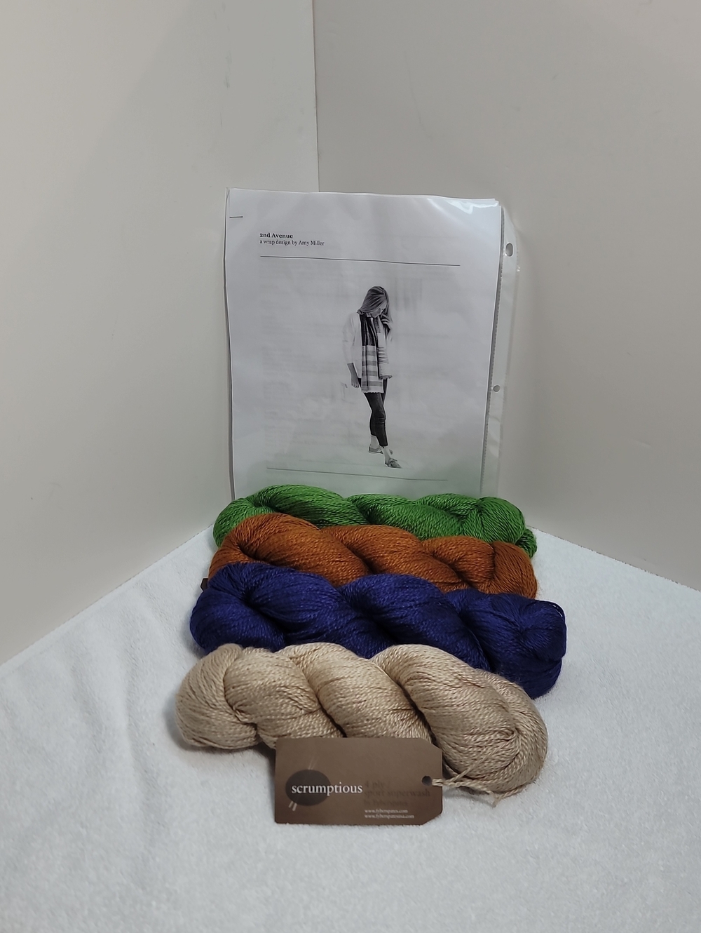 2nd Avenue Wrap Knit Kit - NWT -  #19